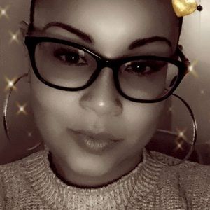 Meet your Posher, Cecilia